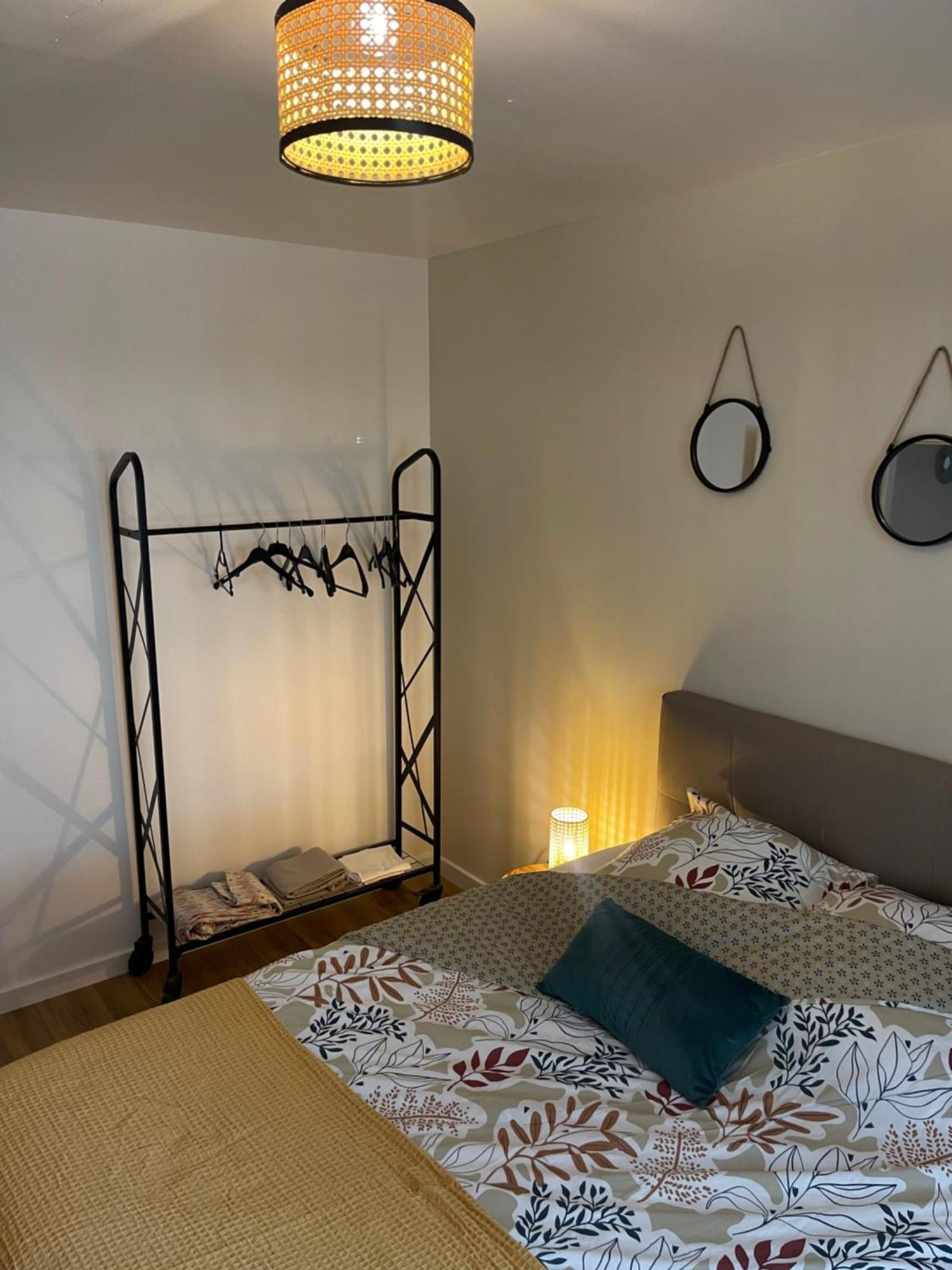 Appartamento Hexagone Wifi Un Sejour A Part Longeville-les-Metz Esterno foto