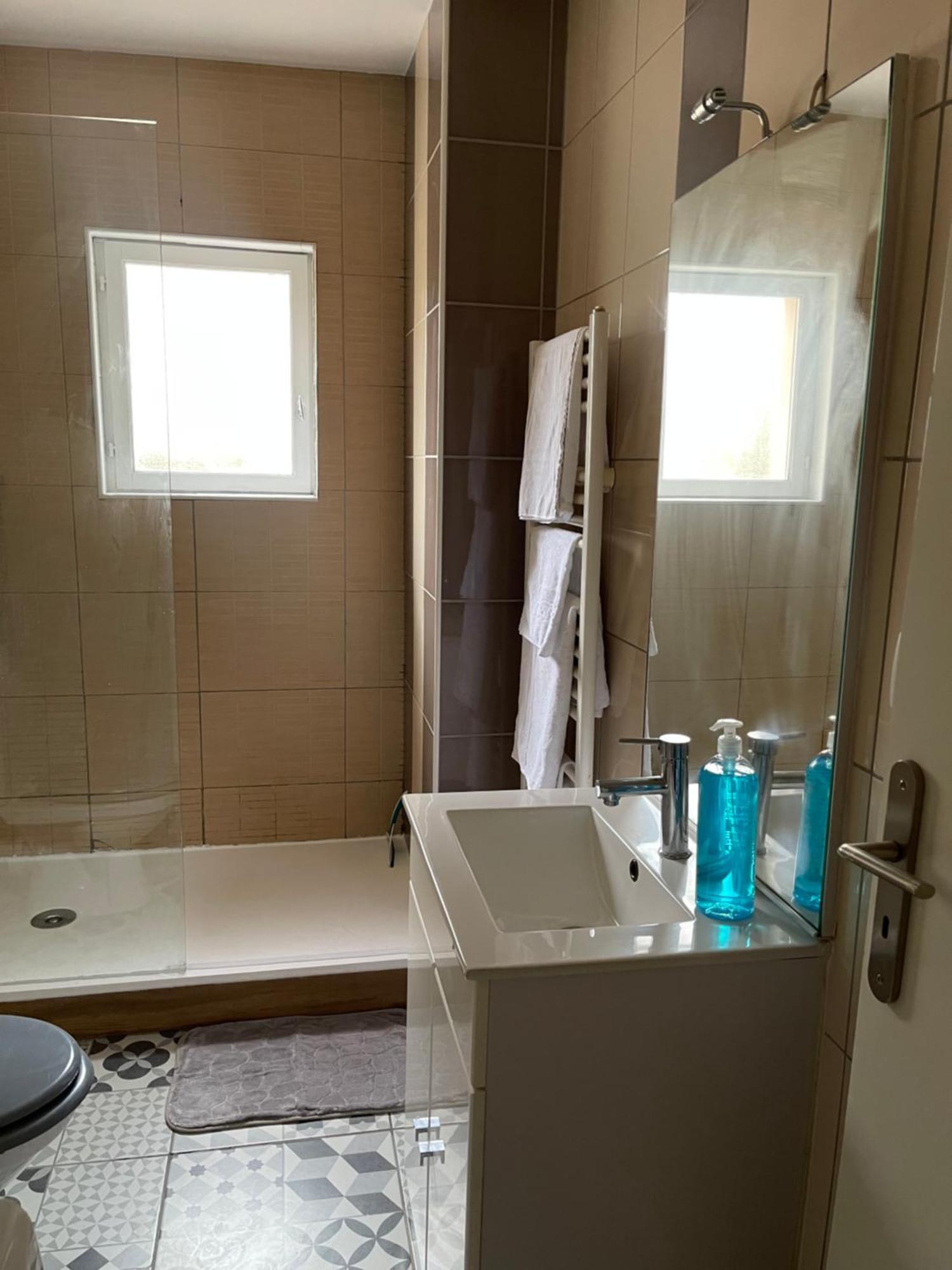 Appartamento Hexagone Wifi Un Sejour A Part Longeville-les-Metz Esterno foto