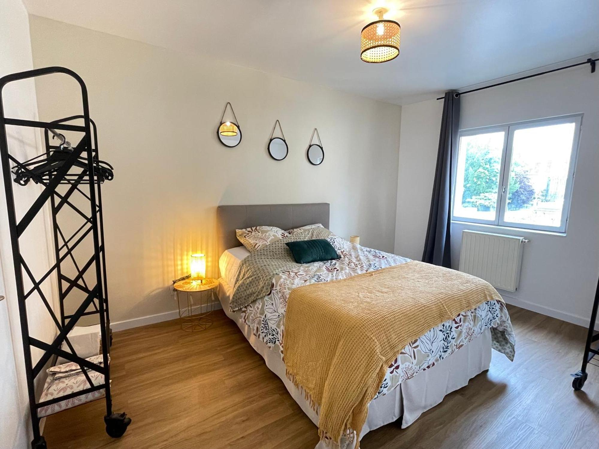 Appartamento Hexagone Wifi Un Sejour A Part Longeville-les-Metz Esterno foto