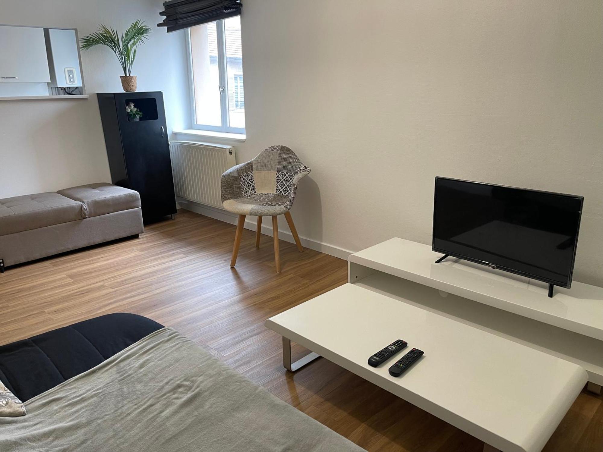 Appartamento Hexagone Wifi Un Sejour A Part Longeville-les-Metz Esterno foto